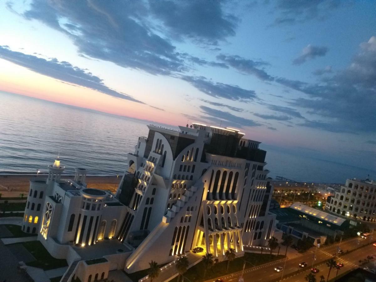 Sea View Orbi Residence Batumi Esterno foto