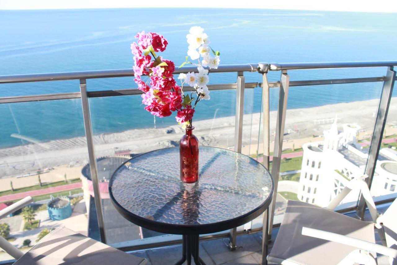 Sea View Orbi Residence Batumi Esterno foto